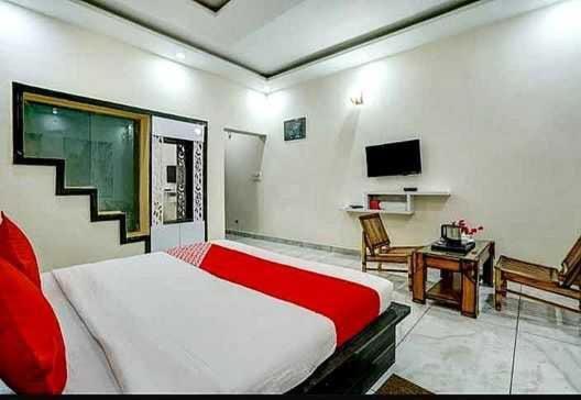 Hotel O Seventy Stay In Sohāna エクステリア 写真